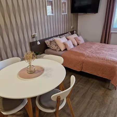 Apartmán Sophia 5 A 6 *