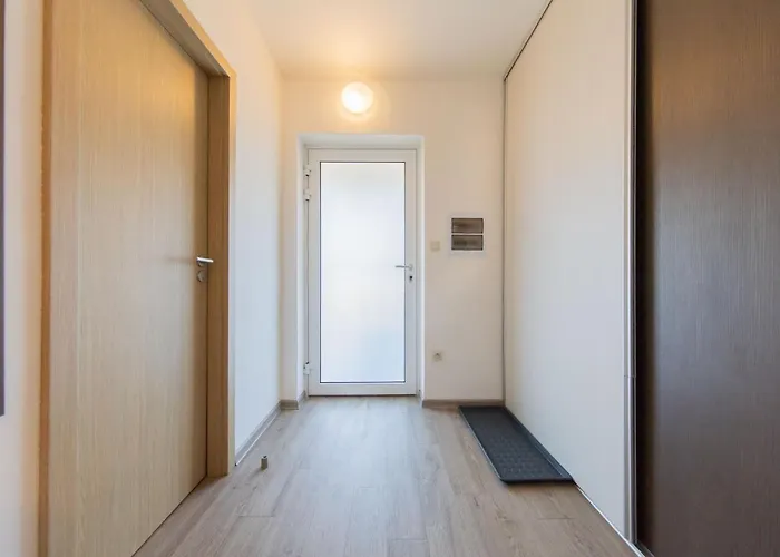 Apartman Sophia 6 * Велке Лосины